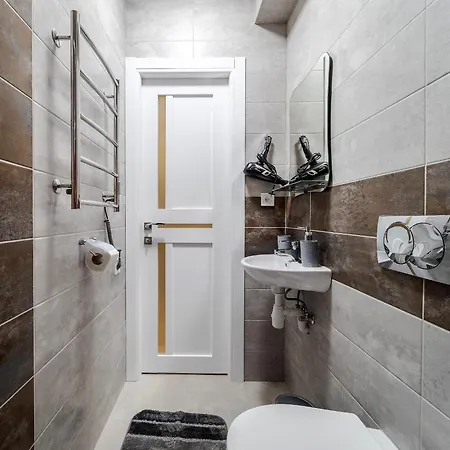 Apartment Golden Violin ! T