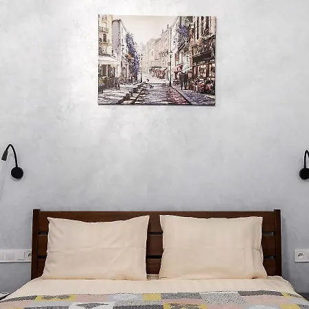 Apartment Golden Violin ! T