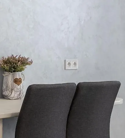 Apartment Golden Violin ! T